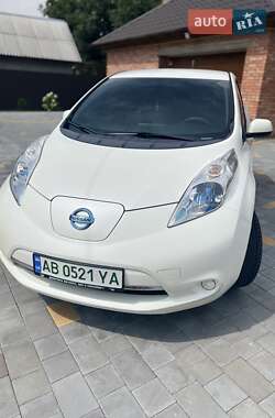 Хэтчбек Nissan Leaf 2013 в Литине