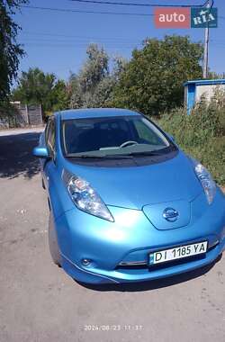 Хэтчбек Nissan Leaf 2012 в Днепре