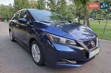 Хэтчбек Nissan Leaf 2018 в Киеве