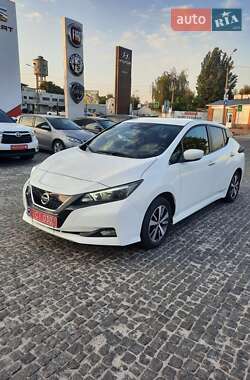 Хэтчбек Nissan Leaf 2020 в Днепре