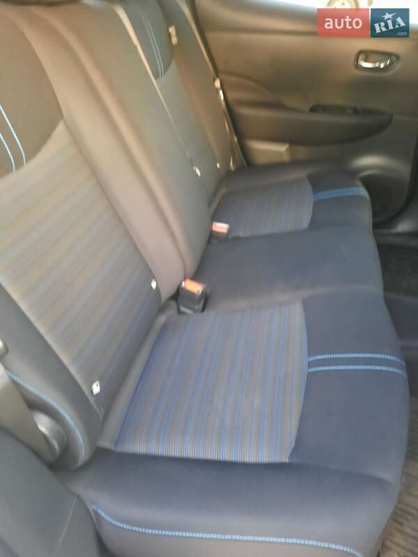 Хэтчбек Nissan Leaf 2020 в Днепре фото 14 Хэтчбек Nissan Leaf 2020 в Днепре