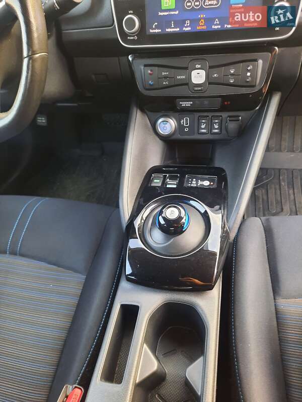 Хэтчбек Nissan Leaf 2020 в Днепре фото 33 Хэтчбек Nissan Leaf 2020 в Днепре