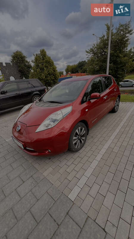 Хетчбек Nissan Leaf 2016 в Рівному