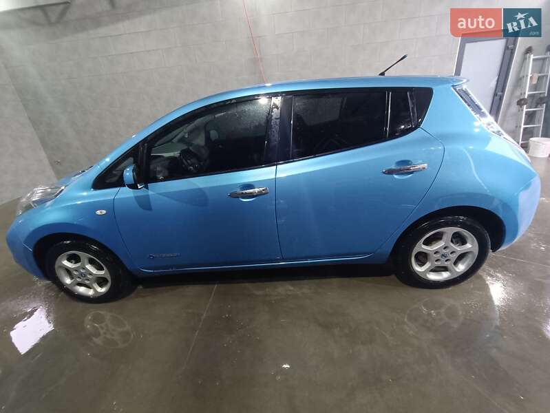 Nissan Leaf 2010