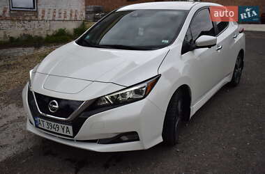 Хэтчбек Nissan Leaf 2019 в Долине
