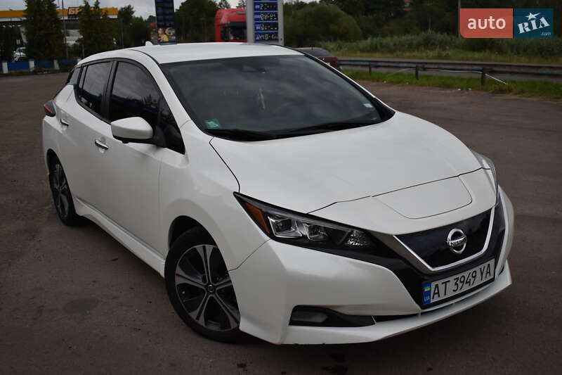 Хетчбек Nissan Leaf 2019 в Долині