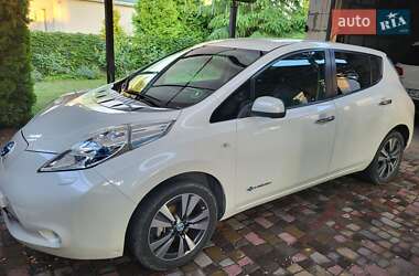 Хэтчбек Nissan Leaf 2013 в Днепре