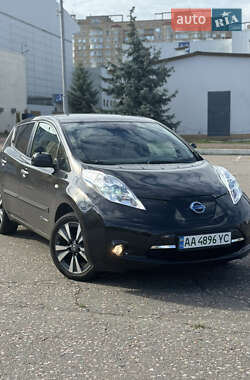 Хетчбек Nissan Leaf 2017 в Києві