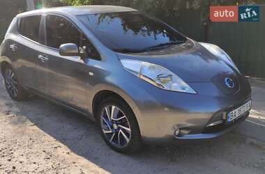 Хетчбек Nissan Leaf 2015 в Кропивницькому