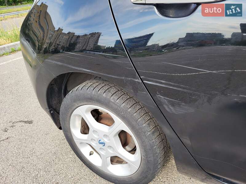 Хэтчбек Nissan Leaf 2014 в Киеве фото 14 Хэтчбек Nissan Leaf 2014 в Киеве