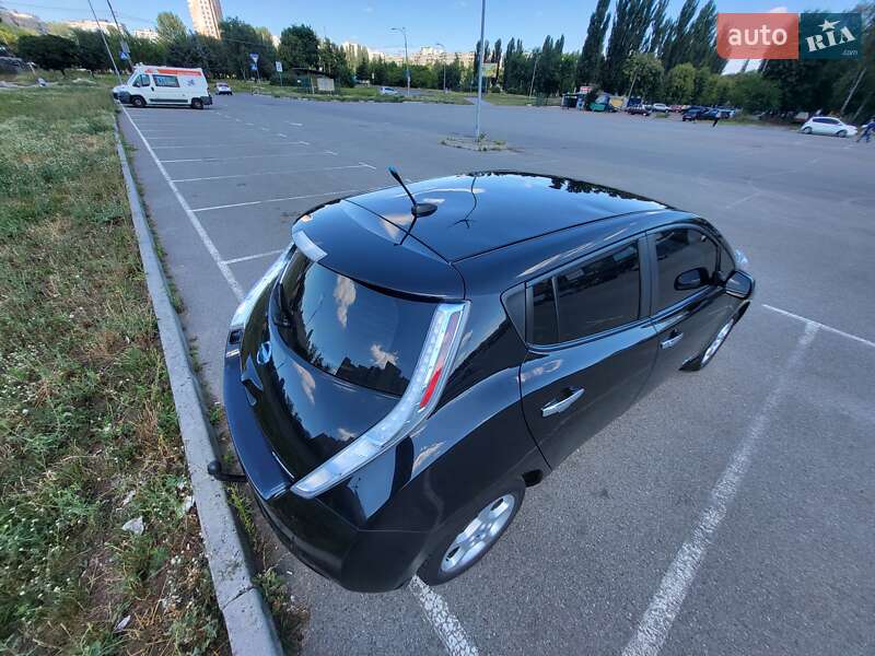 Хэтчбек Nissan Leaf 2014 в Киеве фото 80 Хэтчбек Nissan Leaf 2014 в Киеве