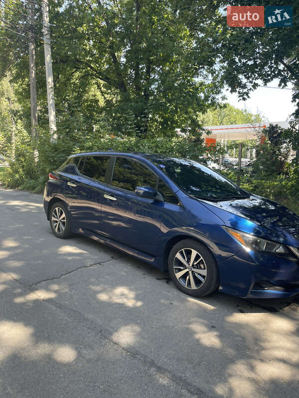 Хэтчбек Nissan Leaf 2021 в Виннице