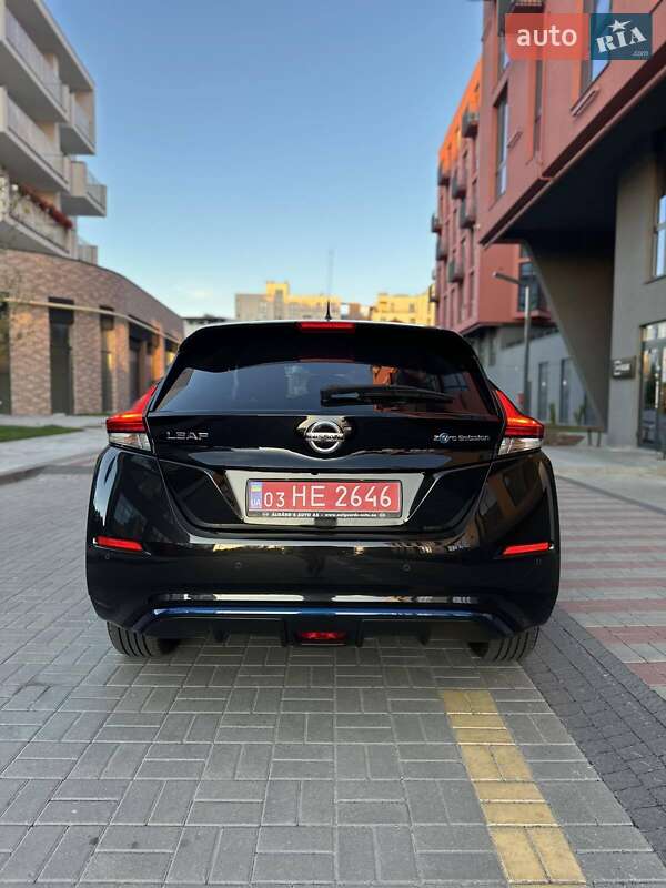 Хэтчбек Nissan Leaf 2019 в Могилев-Подольске