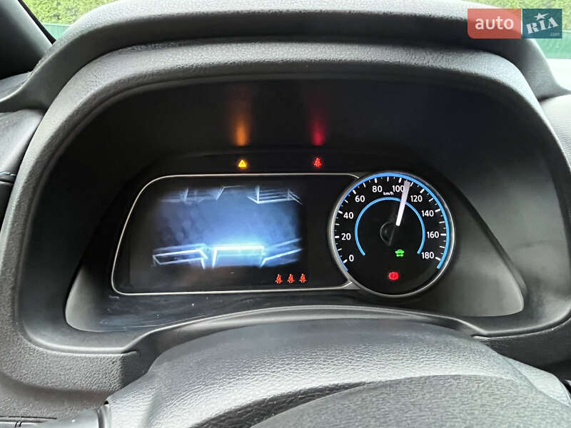 Хэтчбек Nissan Leaf 2022 в Черновцах