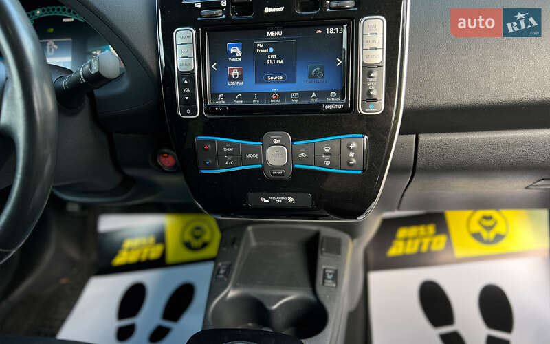 Хэтчбек Nissan Leaf 2016 в Львове