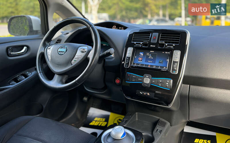 Хэтчбек Nissan Leaf 2016 в Львове