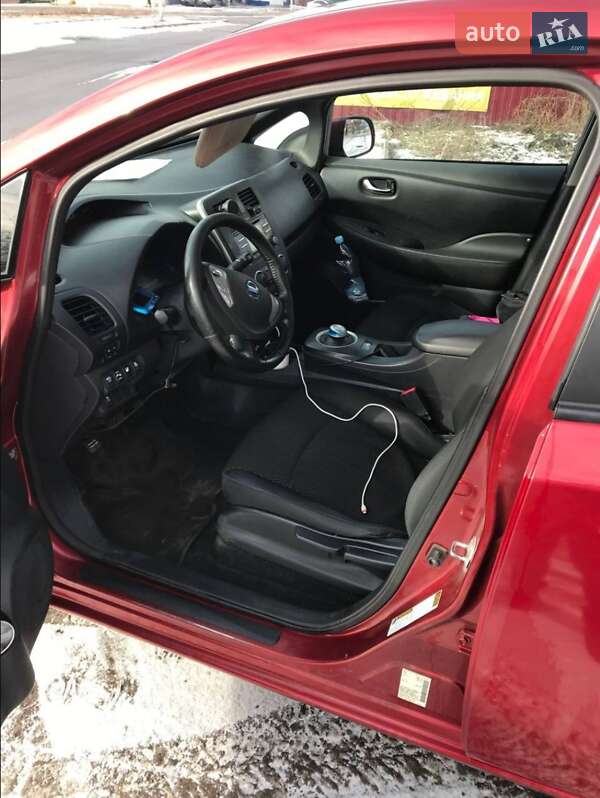 Хэтчбек Nissan Leaf 2013 в Киеве фото 7 Хэтчбек Nissan Leaf 2013 в Киеве