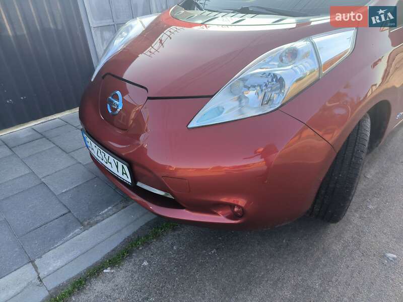 Хетчбек Nissan Leaf 2015 в Кропивницькому фото 3 Хетчбек Nissan Leaf 2015 в Кропивницькому
