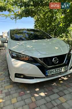 Хэтчбек Nissan Leaf 2019 в Одессе