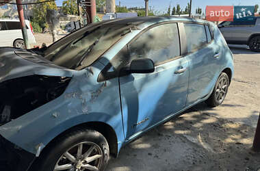 Хетчбек Nissan Leaf 2014 в Миколаєві