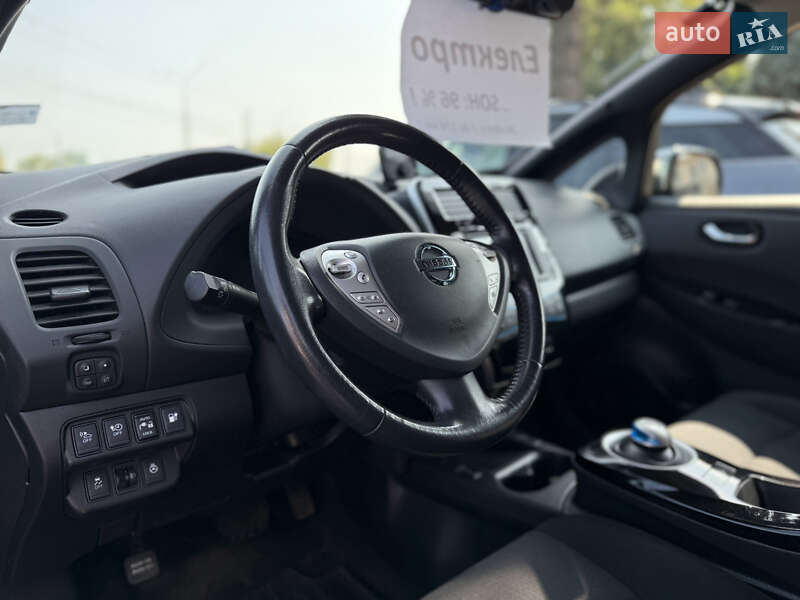 Хэтчбек Nissan Leaf 2015 в Житомире фото 52 Хэтчбек Nissan Leaf 2015 в Житомире