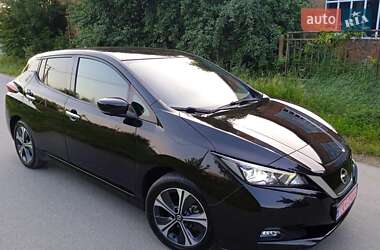 Хетчбек Nissan Leaf 2019 в Чернівцях