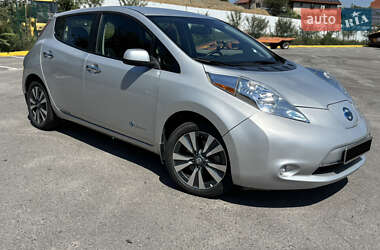 Хэтчбек Nissan Leaf 2016 в Ужгороде