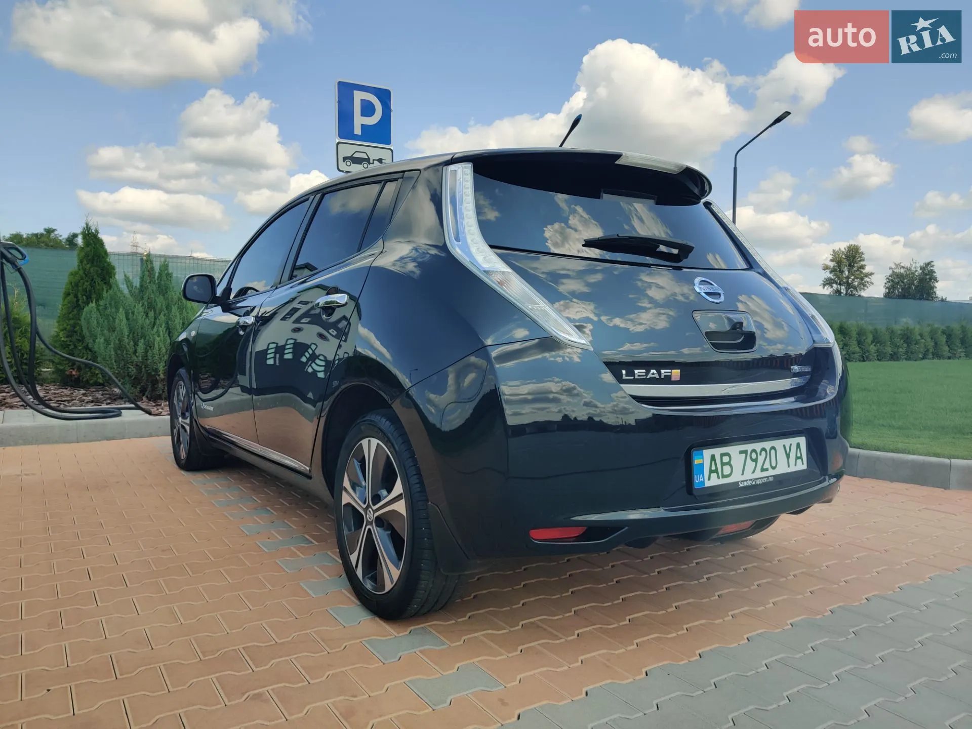 2014 Nissan Leaf - мініатюра 11