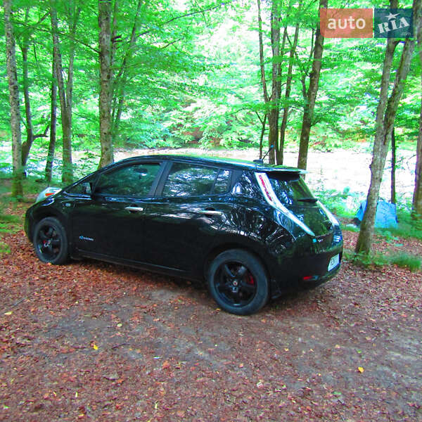 Хэтчбек Nissan Leaf 2014 в Ужгороде