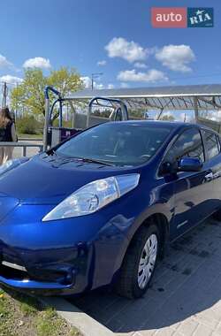 Хетчбек Nissan Leaf 2016 в Дніпрі