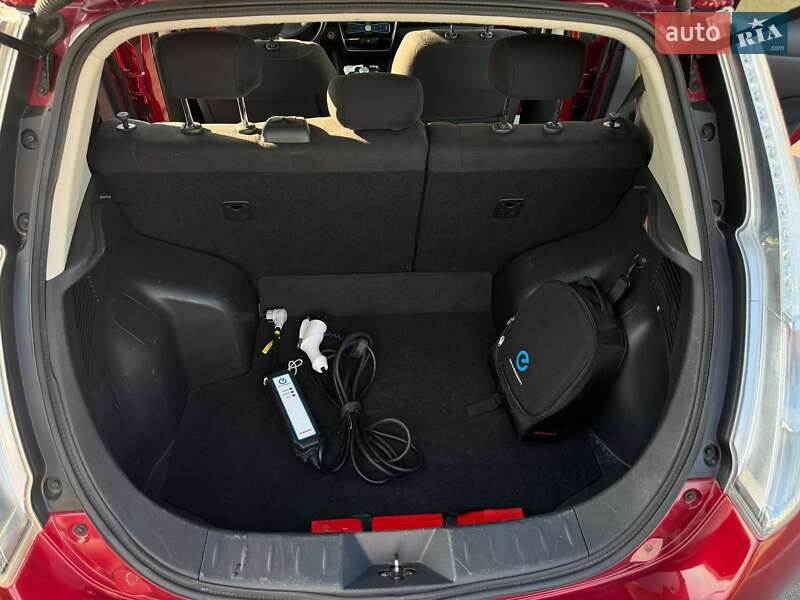 Хэтчбек Nissan Leaf 2014 в Виннице фото 10 Хэтчбек Nissan Leaf 2014 в Виннице