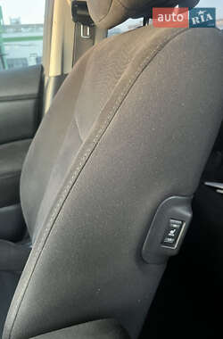Хетчбек Nissan Leaf 2013 в Києві