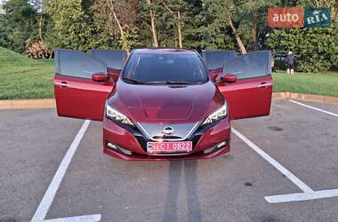 Хетчбек Nissan Leaf 2020 в Києві