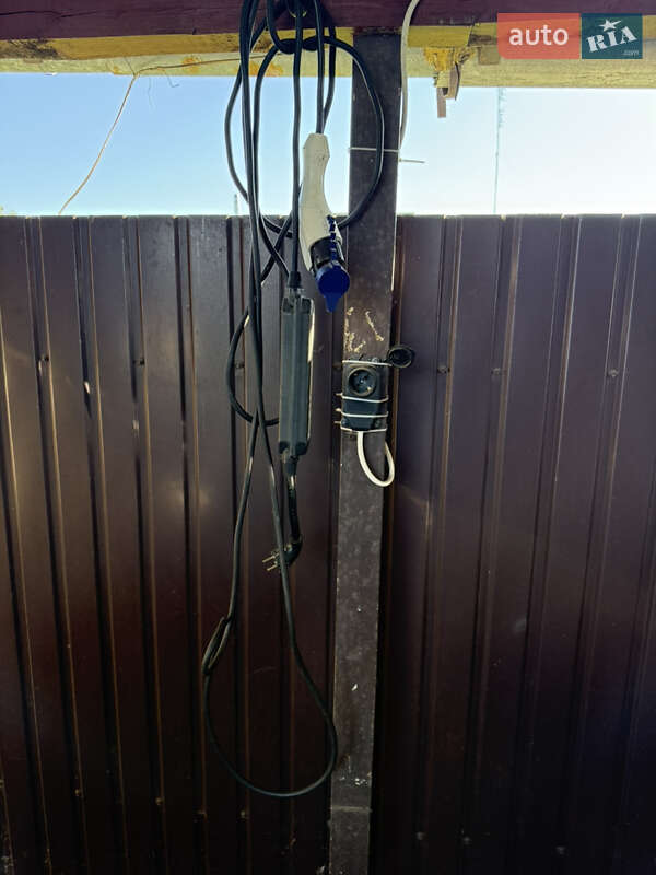 Хэтчбек Nissan Leaf 2014 в Борзне