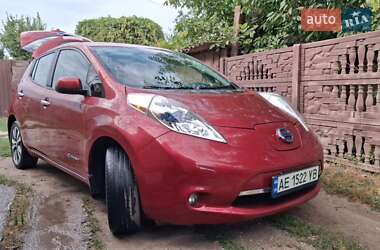 Хэтчбек Nissan Leaf 2014 в Кривом Роге