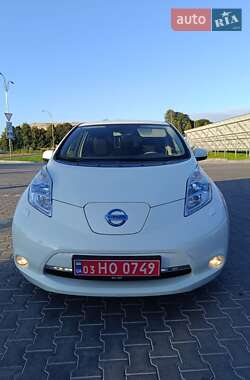 Хэтчбек Nissan Leaf 2012 в Владимире