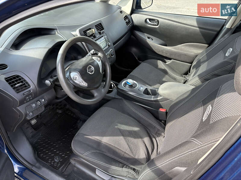 Хэтчбек Nissan Leaf 2016 в Кременчуге