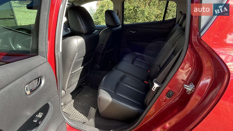 Хетчбек Nissan Leaf 2014 в Харкові