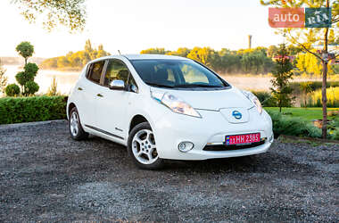 Хэтчбек Nissan Leaf 2014 в Умани