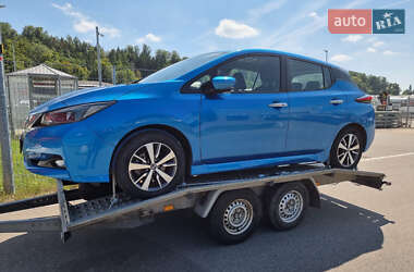 Хэтчбек Nissan Leaf 2022 в Киеве