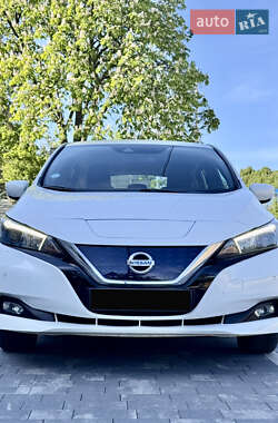 Хетчбек Nissan Leaf 2018 в Ужгороді