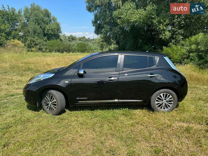 Хэтчбек Nissan Leaf 2014 в Змиеве