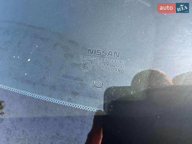 Хэтчбек Nissan Leaf 2014 в Змиеве