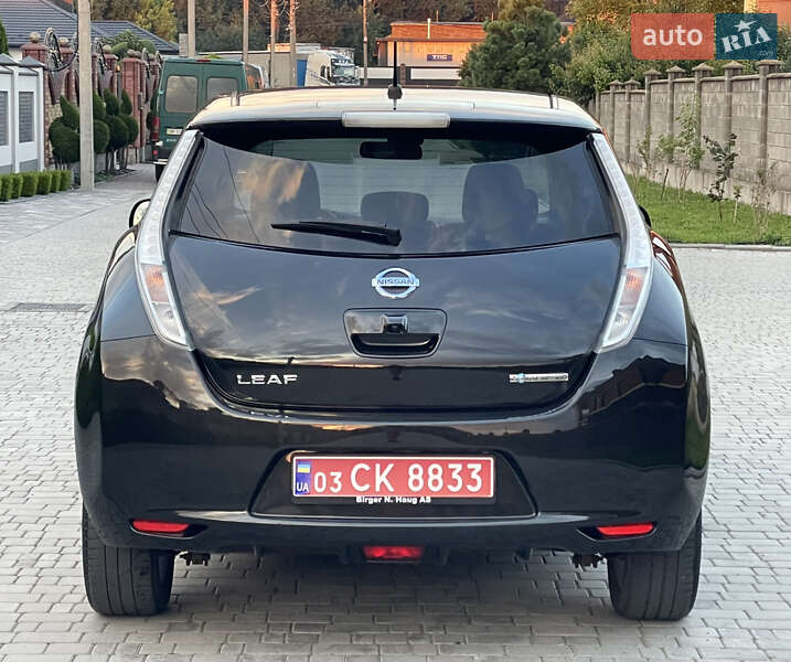 Хэтчбек Nissan Leaf 2015 в Ровно