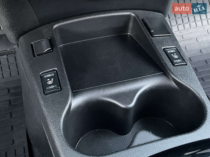 Хэтчбек Nissan Leaf 2015 в Ровно