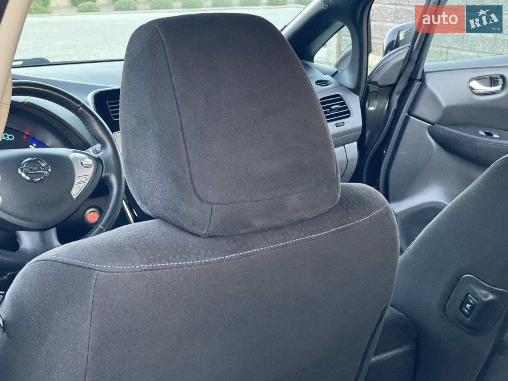2015 Nissan Leaf - мініатюра 41