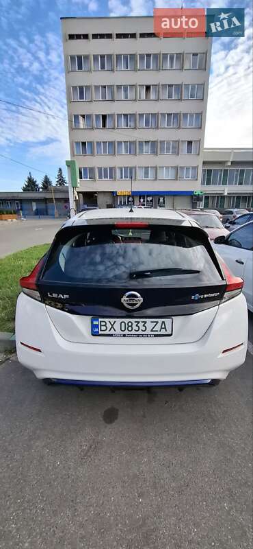 Хэтчбек Nissan Leaf 2018 в Хмельницком