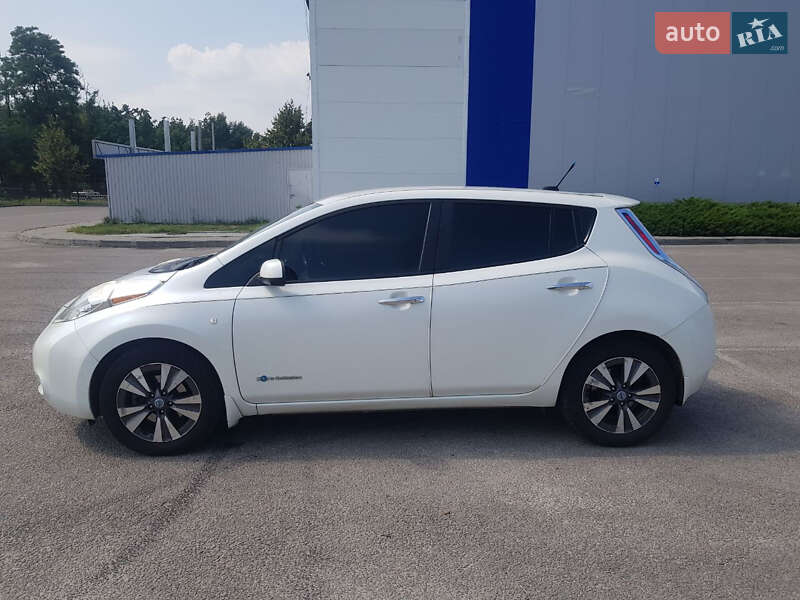 Nissan Leaf 2014
