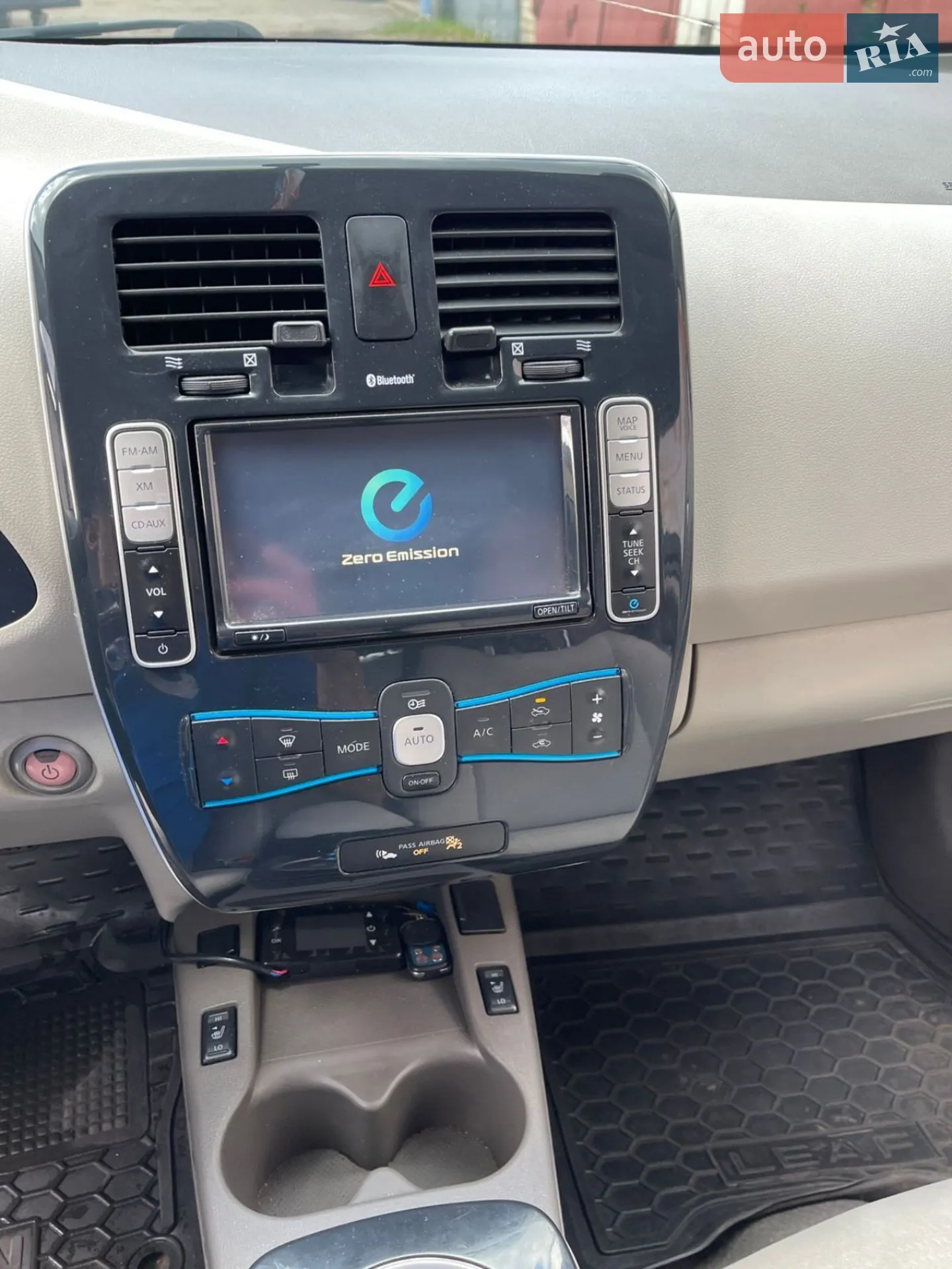 2012 Nissan Leaf - мініатюра 10