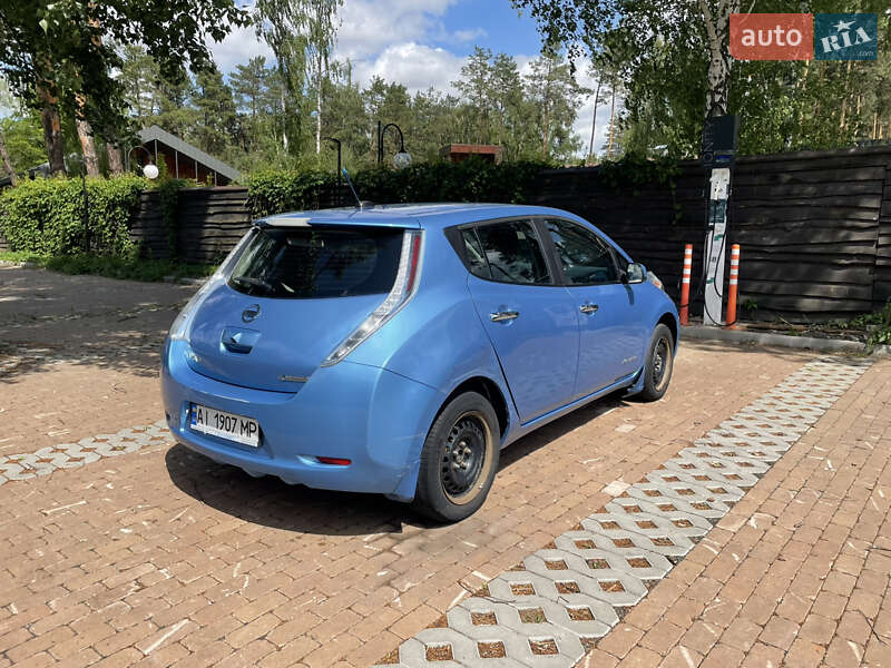 Хэтчбек Nissan Leaf 2014 в Киеве